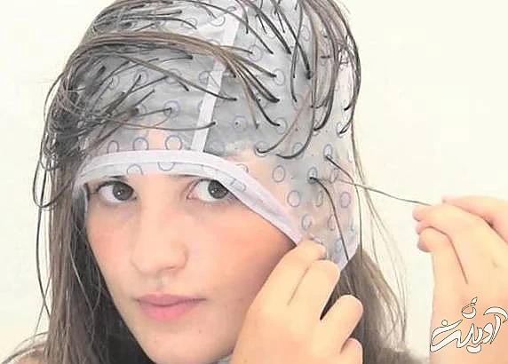 مراحل مش کردن مو با کلاه رنگساژ مش